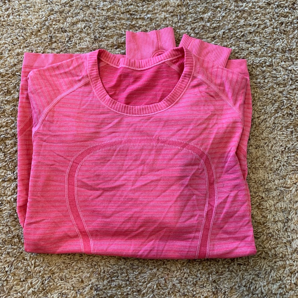 Lululemon Long Sleeve SO CUTE!